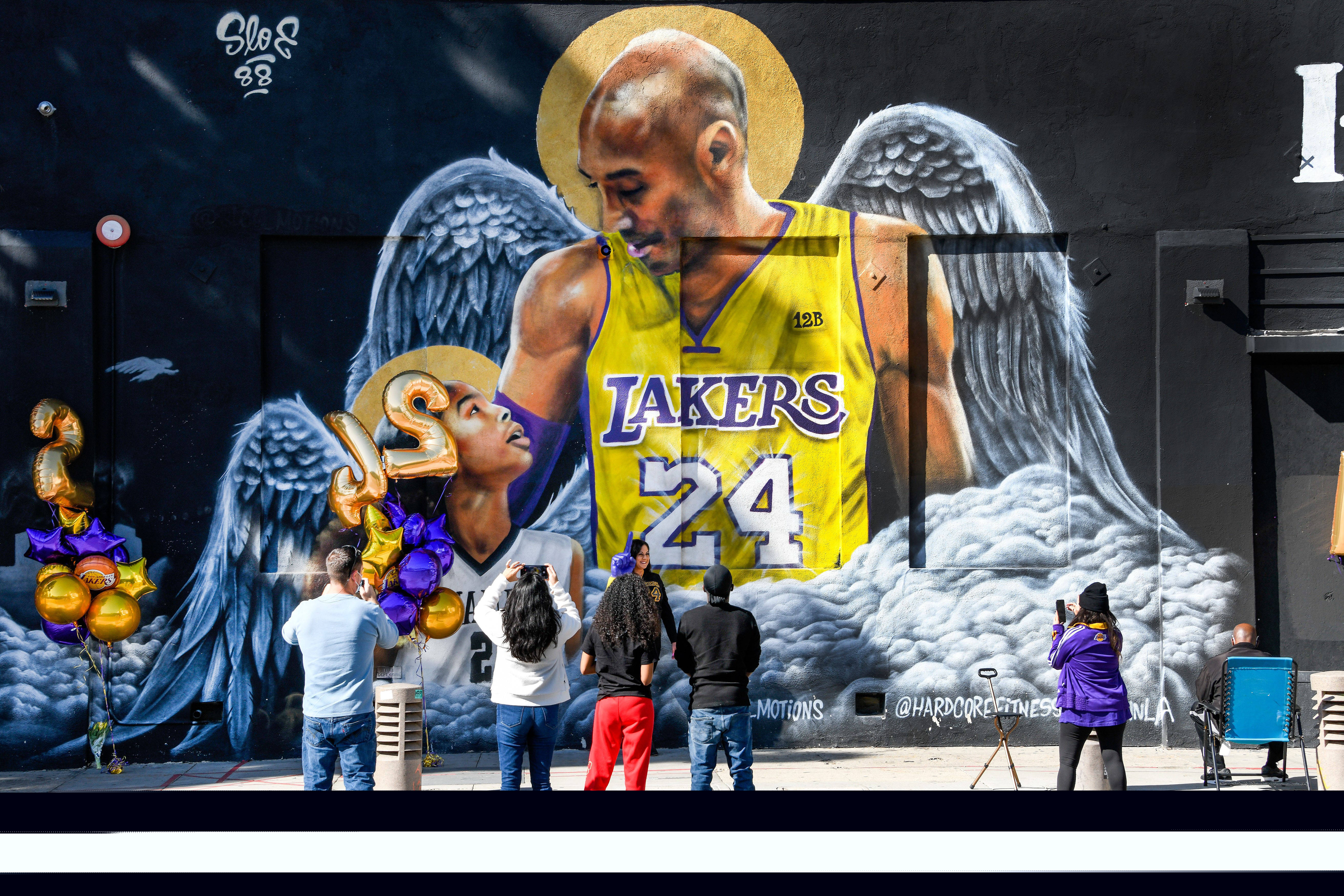 维罗纳vs帕尔马：加利亚尔迪尼、焦瓦内首发，库特罗内、马特奥-佩莱格里诺出战（维罗纳对阵帕尔马：加利亚尔迪尼、焦瓦内首发，库特罗内与马特奥-佩莱格里诺登场）