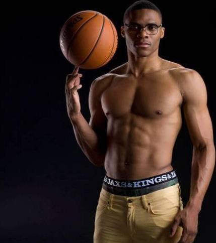 惨败太阳后！雷迪克指责全队，东契奇主动揽责，詹姆斯承认老了（惨负太阳后，雷迪克痛批球队，东契奇主动担责，詹姆斯坦言自己老了）