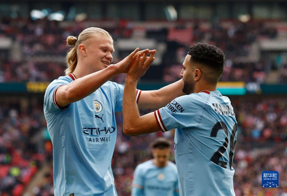 足球曝世界足坛将全面引入AI判罚系统（全球足坛将全面启用AI判罚系统）