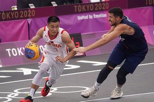 文班亚马大概率出战与雷霆比赛，他已参加多次5v5训练（文班亚马预计出战对阵雷霆，已多次参加5对5对抗训练）