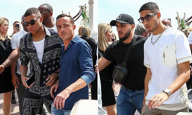 里程碑，国安后卫李磊已代表中国俱乐部出战300场比赛（国安后卫李磊达成里程碑：代表国内俱乐部出战300场）