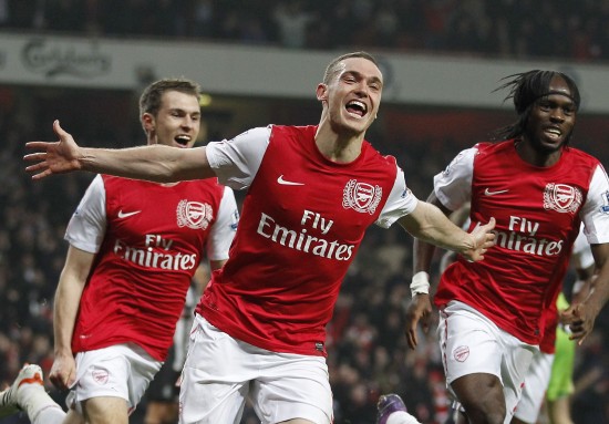 马卡：许多球探想在青年欧冠上考察霍安，但他却没参加比赛（马卡：多位球探计划在青年欧冠考察霍安，结果他并未出场）