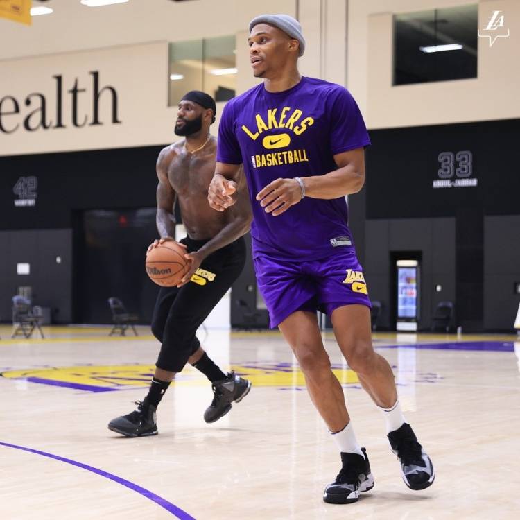 官方：意大利将于亚特兰大主场对阵北爱尔兰，此前在此无败绩（官方：意大利亚特兰大主场迎战北爱尔兰，迄今未尝败绩）