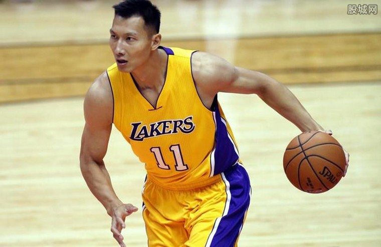 NBA最佳阵容公布：湖人球员入选,（NBA最佳阵容揭晓，湖人球员在列）