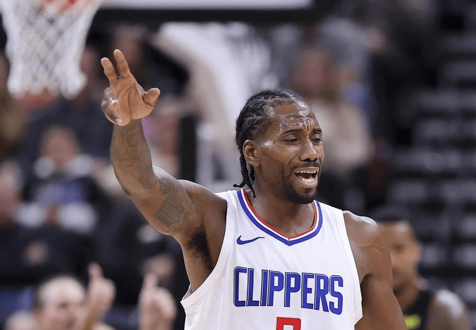 足球中超球队宣布签下五大联赛中场悍将（中超俱乐部官宣引进五大联赛强悍中场）