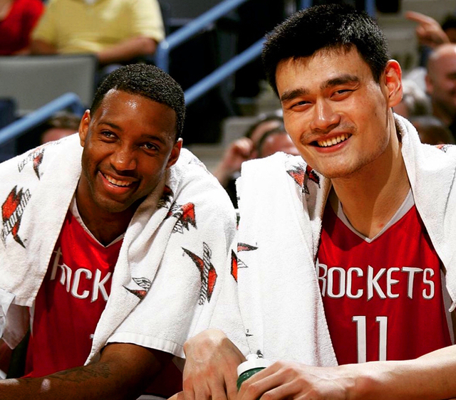 巴萨旧将：弗里克的球队非常依赖反击，他不重视中场的控制（巴萨前球员：弗里克执教球队过度倚重反击，中场掌控被忽视）