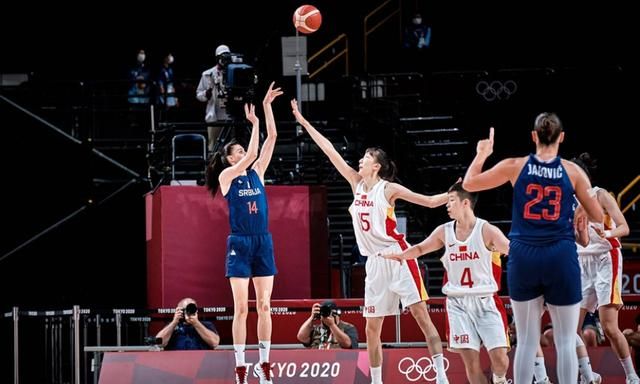 阿勒代斯：萨拉赫签了肥约状态就下滑，利物浦应让他闭嘴走人（阿勒代斯：萨拉赫签下大合同后状态下滑，利物浦应让其安静离队）