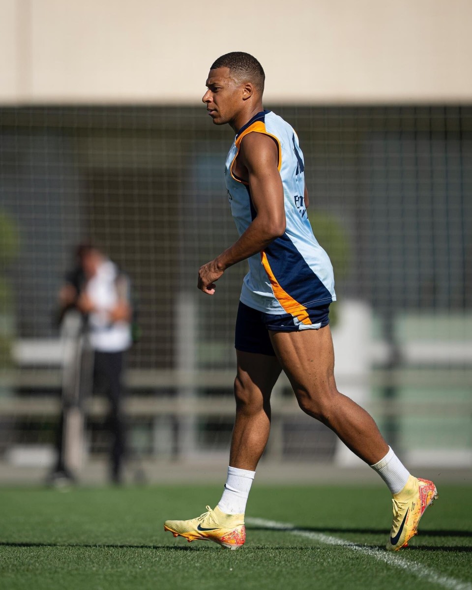 拜仁官方：将在对圣保利赛前为金斯利-科曼举办告别仪式（拜仁官宣：圣保利之战前将为金斯利-科曼举行告别仪式）