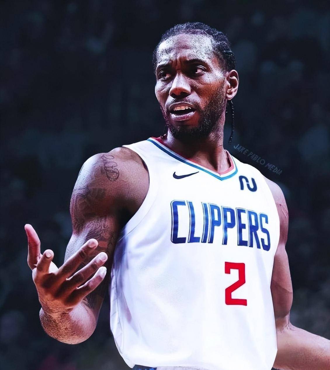 意媒：邓弗里斯的经纪人已换为巴拉特，为转会英超豪门做准备（意媒：邓弗里斯改投经纪人巴拉特，或为转投英超豪门铺路）