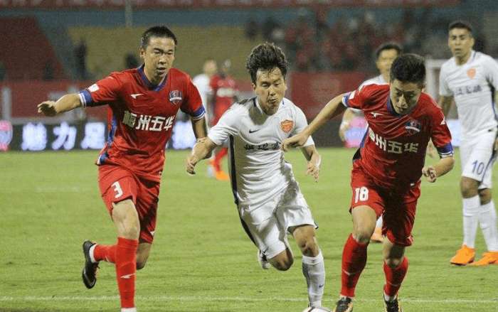 海港6日上午转道新加坡去新山，颜骏凌、徐新获颁纪念球衣